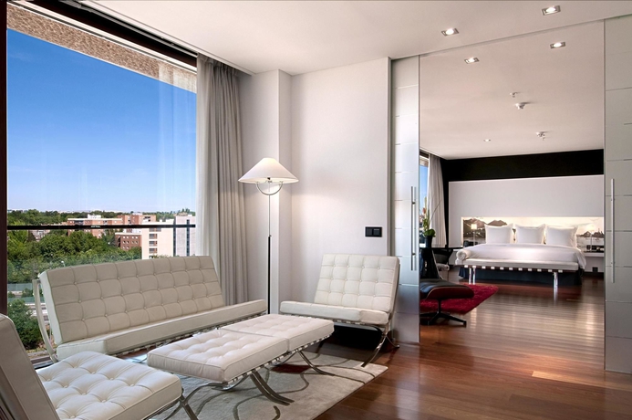 Imagen de los interiores del Hotel Hilton Madrid Airport. Foto 14