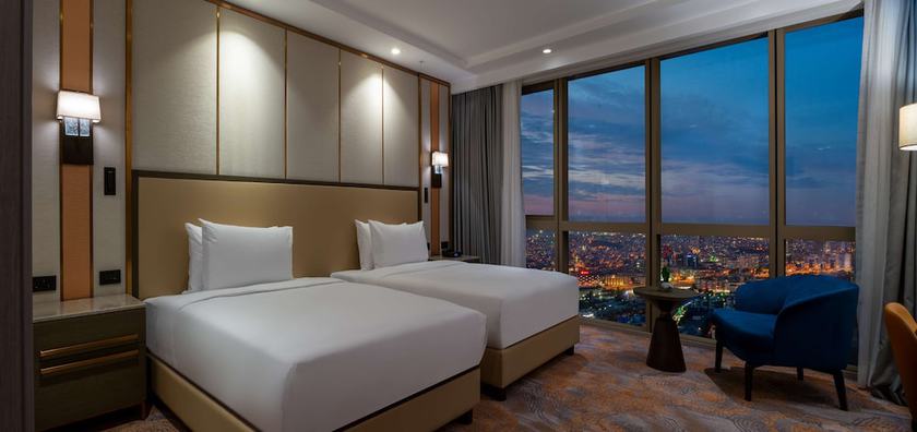 Imagen de la habitación del Hotel Hilton Mall Of Istanbul. Foto 11