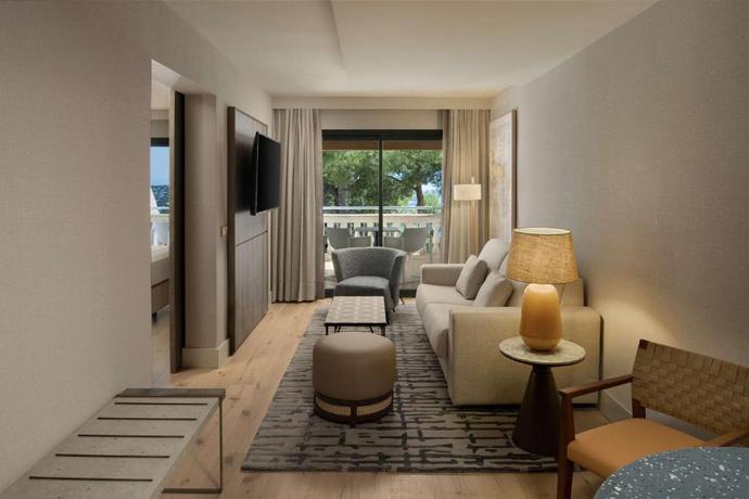 Imagen de la habitación del Hotel Hilton Mallorca Galatzo. Foto 11