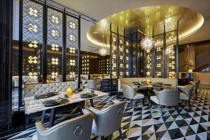 Imagen del bar/restaurante del Hotel Hilton Manila. Foto 4