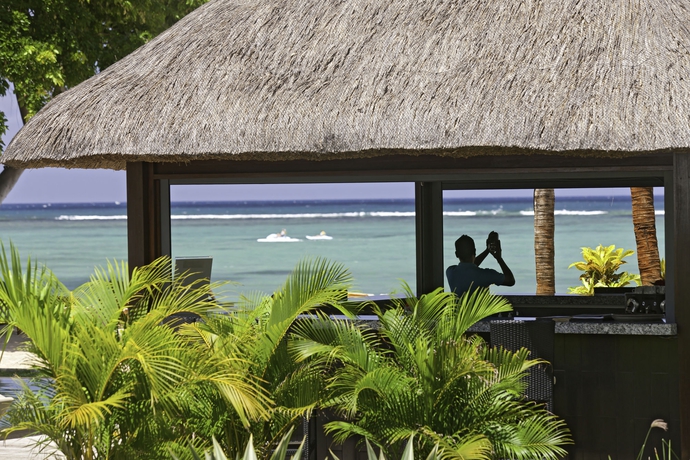 Imagen del bar/restaurante del Hotel Hilton Mauritius Resort and Spa. Foto 5