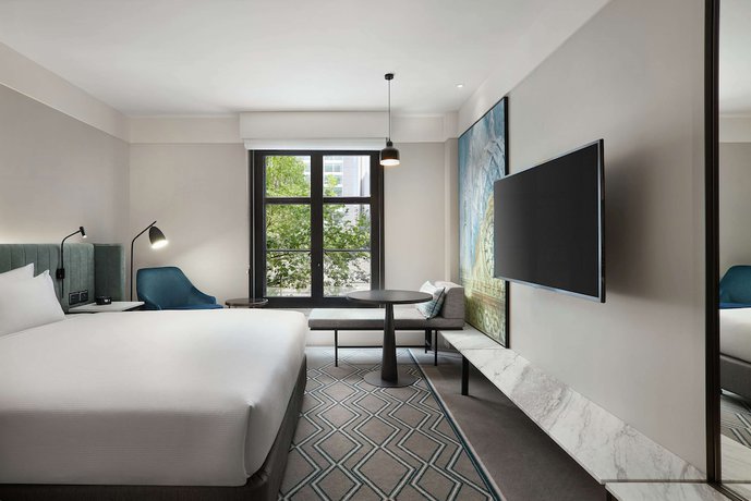 Imagen de la habitación del Hotel Hilton Melbourne Little Queen Street. Foto 8