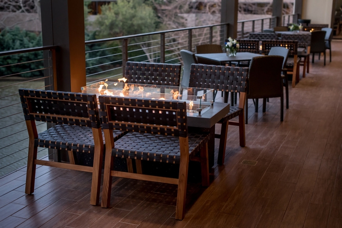 Imagen del bar/restaurante del Hotel Hilton Memphis. Foto 3