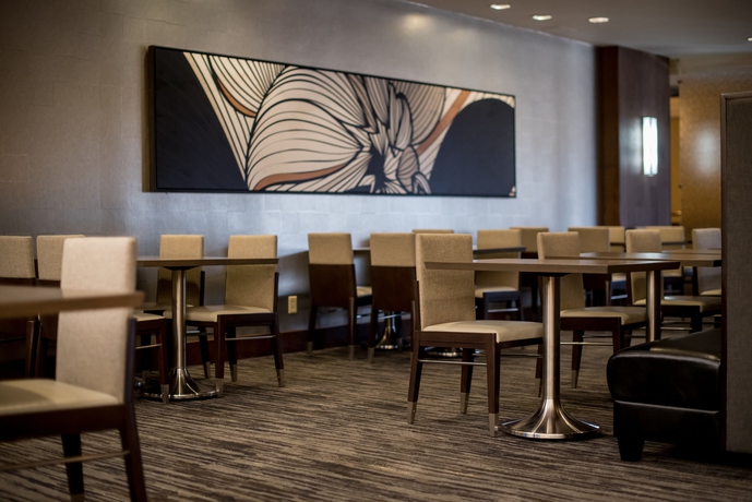 Imagen del bar/restaurante del Hotel Hilton Memphis. Foto 6