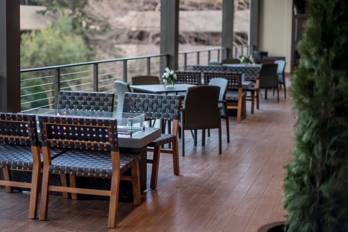 Imagen del bar/restaurante del Hotel Hilton Memphis. Foto 15