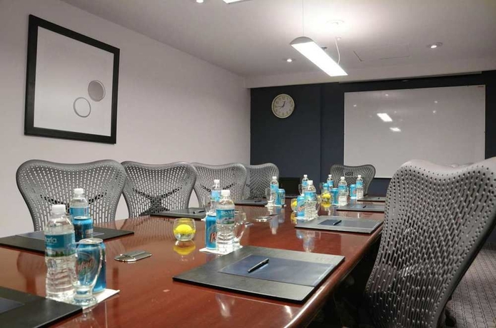 Imagen de los interiores del Hotel Hilton Mexico City Airport. Foto 12