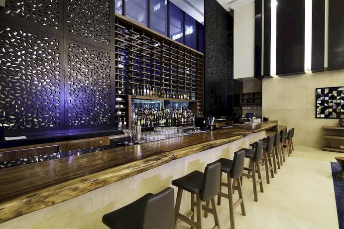 Imagen del bar/restaurante del Hotel Hilton Mexico City Santa Fe. Foto 5