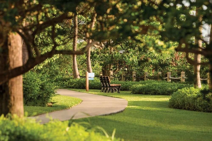 Imagen de los exteriores del Hotel Hilton Miami Airport Blue Lagoon. Foto 4