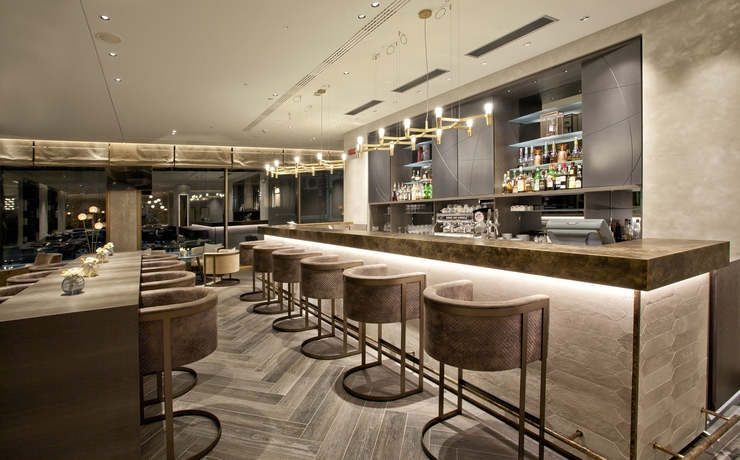Imagen del bar/restaurante del Hotel Hilton Milan. Foto 5