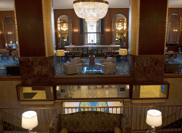 Imagen de los interiores del Hotel Hilton Milwaukee City Center. Foto 13