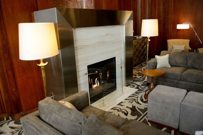 Imagen del bar/restaurante del Hotel Hilton Milwaukee City Center. Foto 2