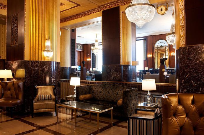 Imagen de los interiores del Hotel Hilton Milwaukee City Center. Foto 15