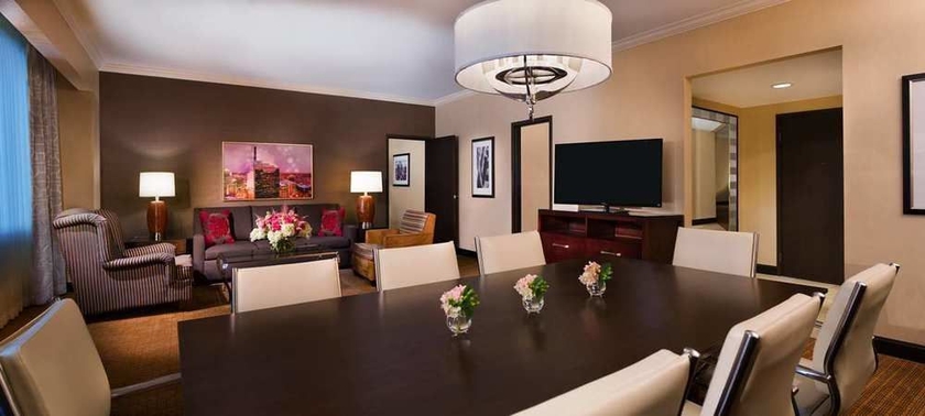 Imagen de la habitación del Hotel Hilton Minneapolis. Foto 6