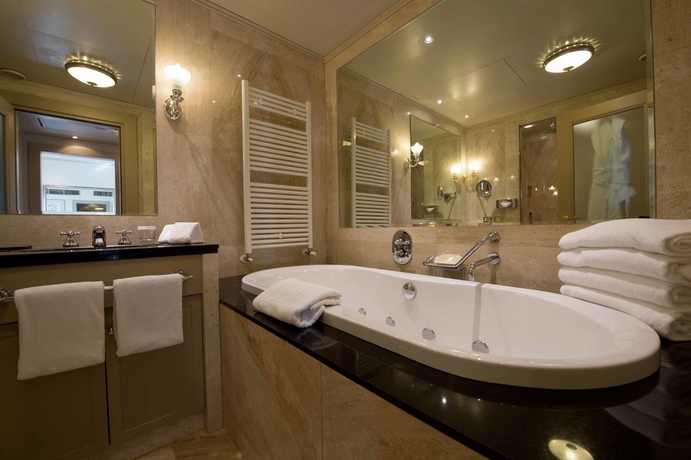 Imagen de la habitación del Hotel Hilton Molino Stucky Venice. Foto 9