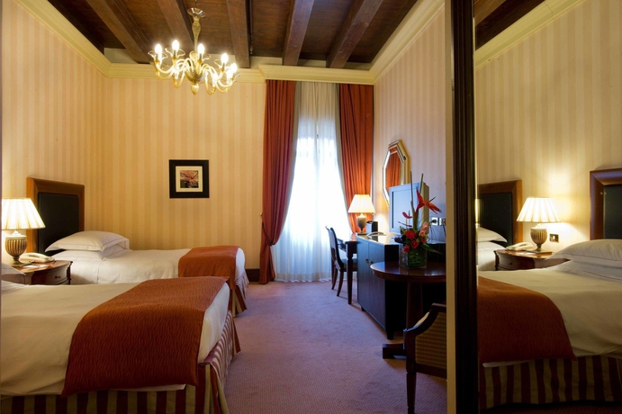 Imagen de la habitación del Hotel Hilton Molino Stucky Venice. Foto 10