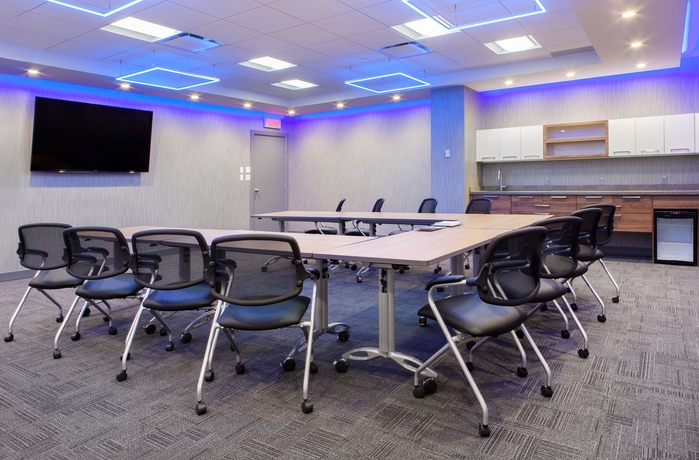 Imagen de los interiores del Hotel Hilton Montreal Laval. Foto 12