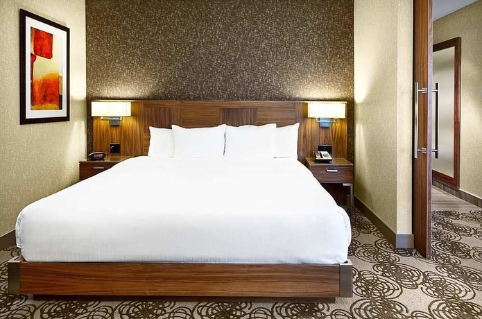 Imagen de la habitación del Hotel Hilton Montreal Laval. Foto 4