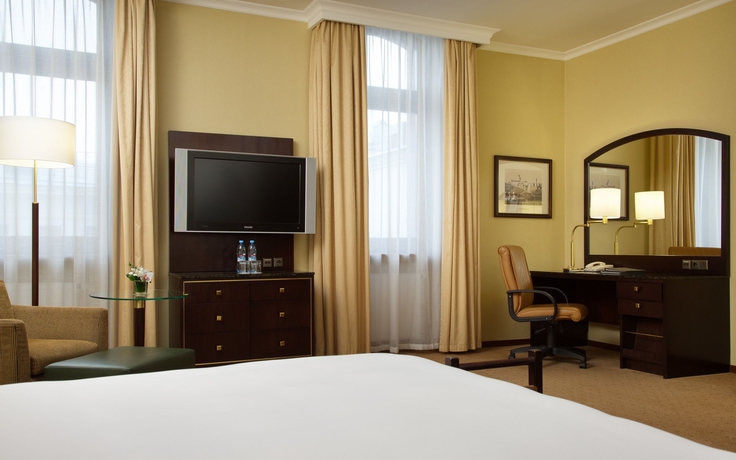 Imagen de la habitación del Hotel Hilton Moscow Leningradskaya. Foto 9