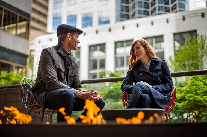 Imagen de los exteriores del Hotel Hilton Motif Seattle. Foto 11