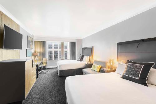 Imagen de la habitación del Hotel Hilton Motif Seattle. Foto 17