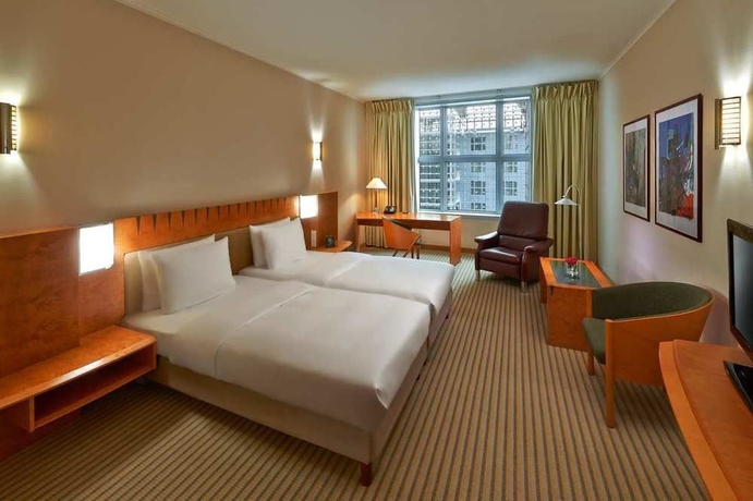Imagen de la habitación del Hotel Hilton Munich Airport. Foto 2