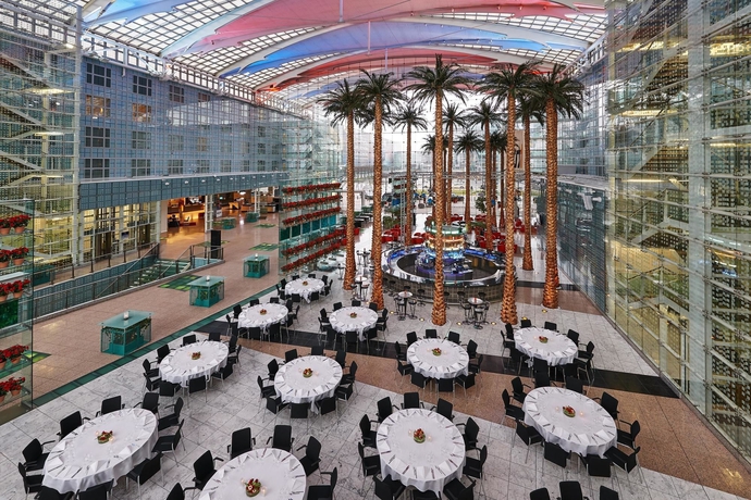 Imagen de los interiores del Hotel Hilton Munich Airport. Foto 12