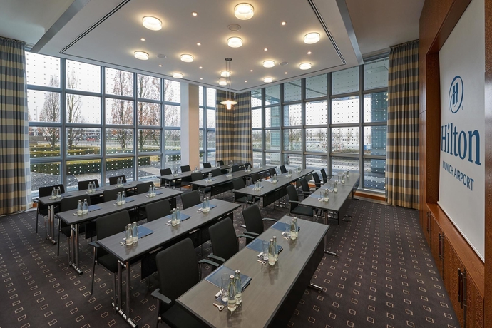 Imagen de los interiores del Hotel Hilton Munich Airport. Foto 14