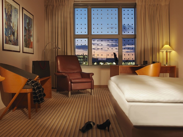 Imagen de la habitación del Hotel Hilton Munich Airport. Foto 6
