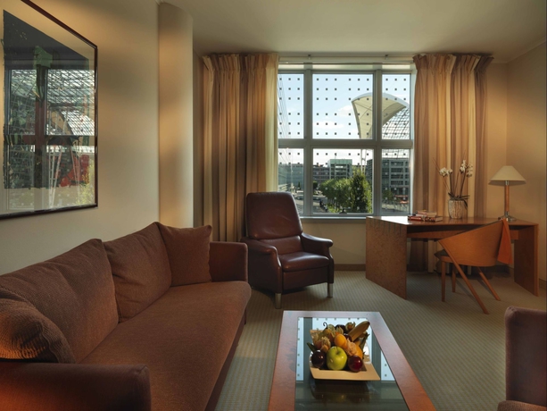 Imagen de la habitación del Hotel Hilton Munich Airport. Foto 7