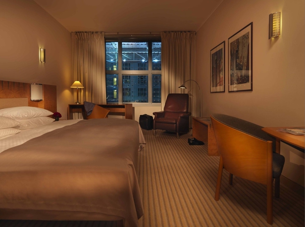 Imagen de la habitación del Hotel Hilton Munich Airport. Foto 8