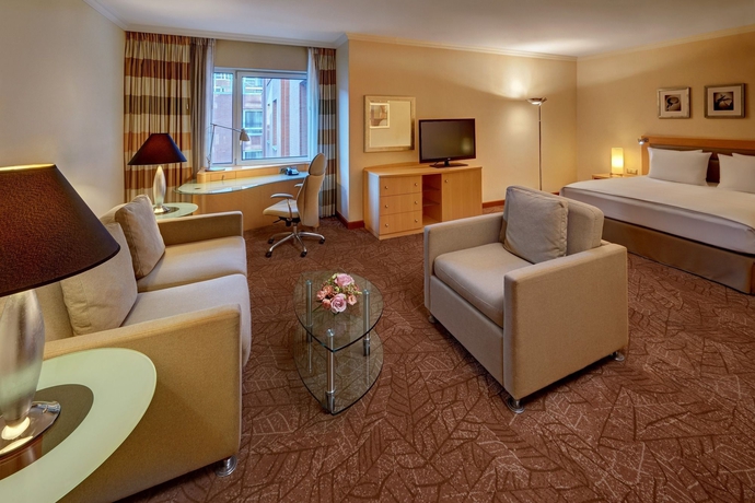 Imagen de la habitación del Hotel Hilton Munich City. Foto 10