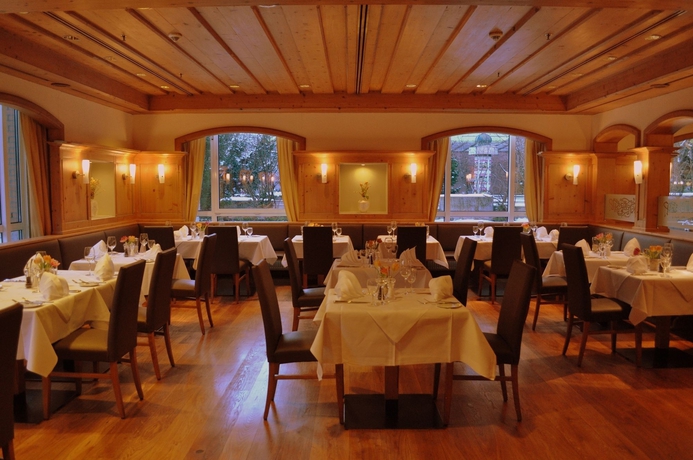 Imagen del bar/restaurante del Hotel Hilton Munich City. Foto 5