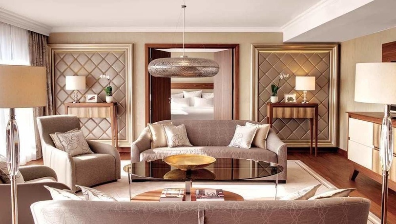 Imagen de los interiores del Hotel Hilton Munich Park. Foto 7