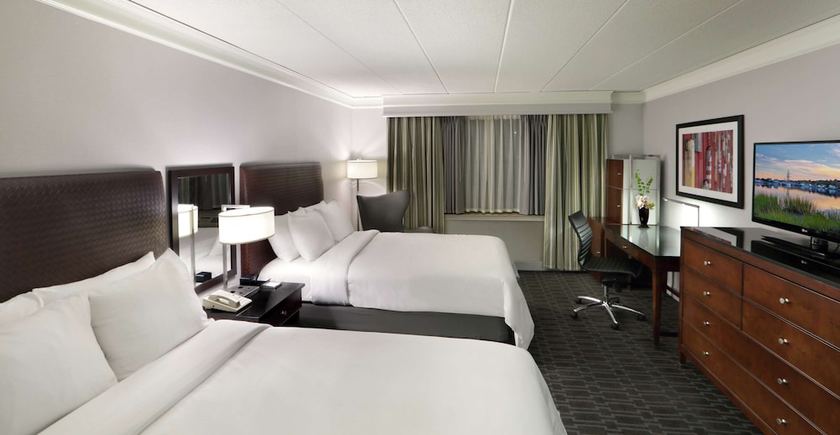 Imagen de la habitación del Hotel Hilton Mystic. Foto 6