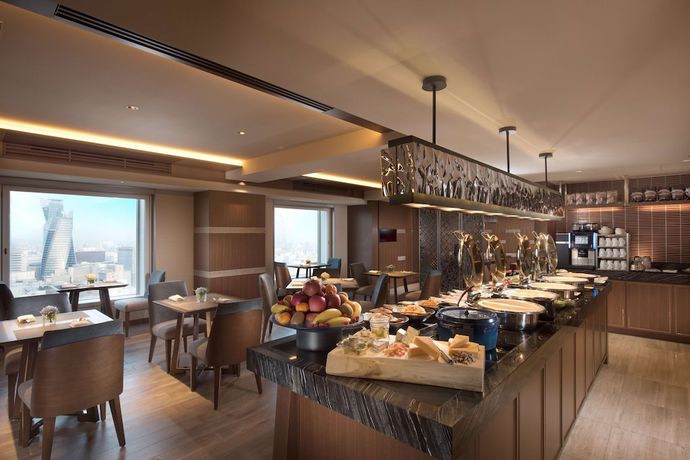 Imagen de los interiores del Hotel Hilton Nagoya. Foto 13