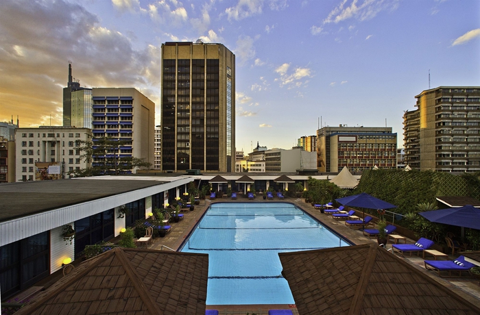 Imagen de la piscina del Hotel Hilton Nairobi. Foto 16