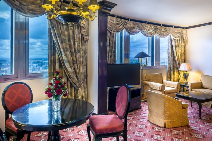 Imagen de la habitación del Hotel Hilton Nairobi. Foto 9