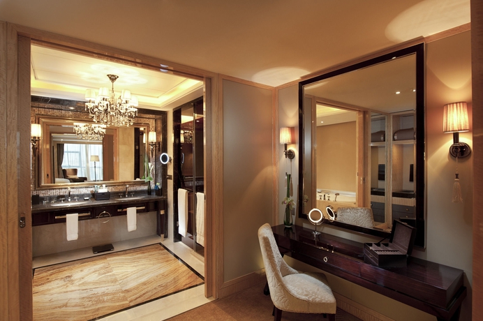 Imagen de la habitación del Hotel Hilton Nanjing. Foto 7