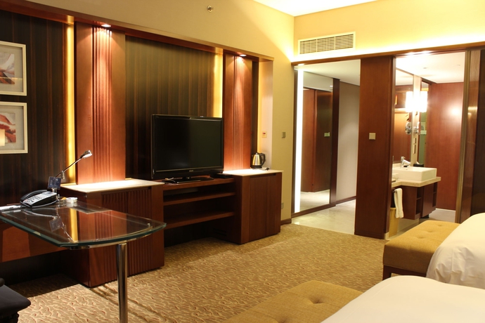 Imagen de la habitación del Hotel Hilton Nanjing Riverside. Foto 8