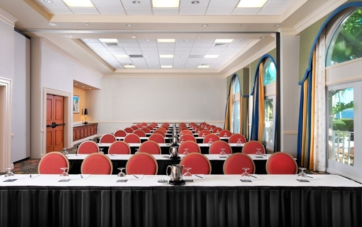 Imagen de los interiores del Hotel Hilton Naples. Foto 9