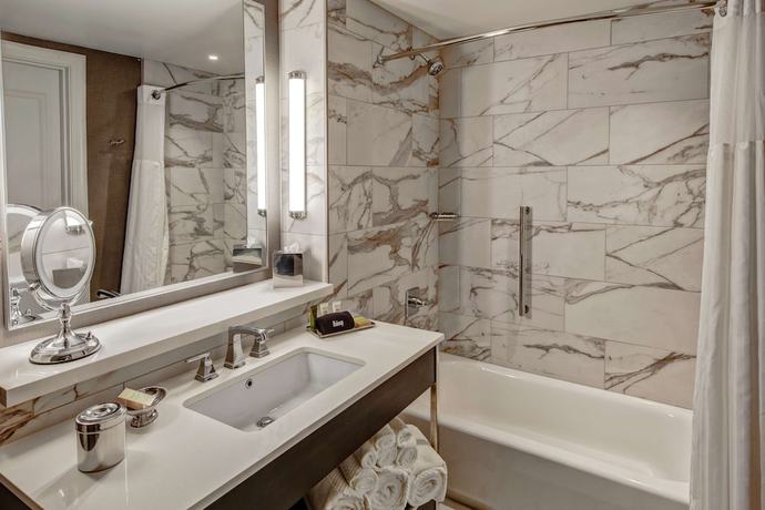 Imagen de la habitación del Hotel Hilton Nashville Green Hills. Foto 2