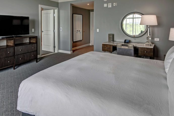 Imagen de la habitación del Hotel Hilton Nashville Green Hills. Foto 3