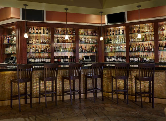 Imagen del bar/restaurante del Hotel Hilton New Orleans Riverside. Foto 4