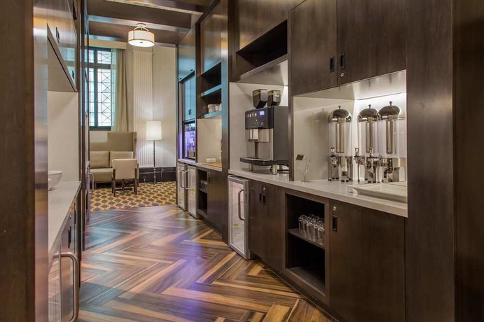 Imagen del bar/restaurante del Hotel Hilton New Orleans/st. Charles Avenue. Foto 3