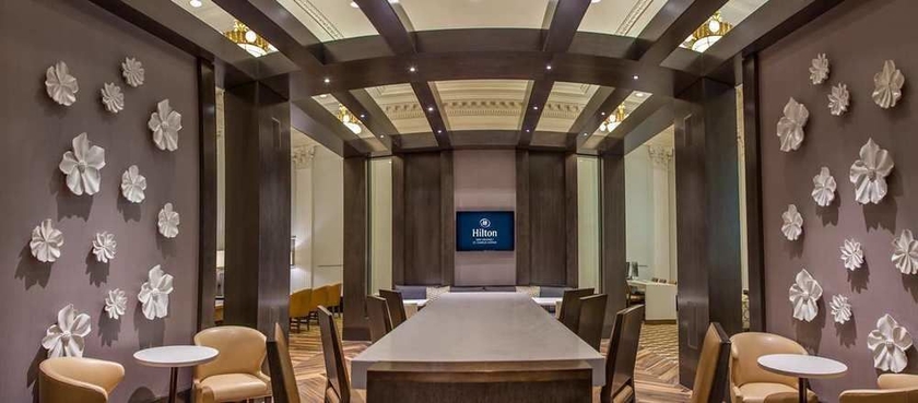 Imagen del bar/restaurante del Hotel Hilton New Orleans/st. Charles Avenue. Foto 5