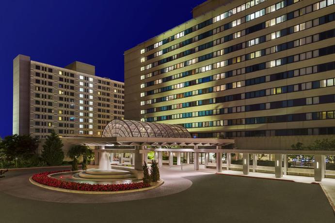 Imagen de los exteriores del Hotel Hilton New York JFK Airport. Foto 14