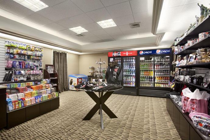 Imagen del bar/restaurante del Hotel Hilton New York JFK Airport. Foto 3