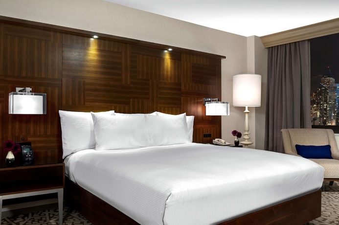 Imagen de la habitación del Hotel Hilton New York Times Square. Foto 3