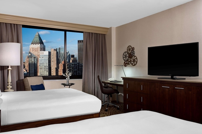 Imagen de la habitación del Hotel Hilton New York Times Square. Foto 4