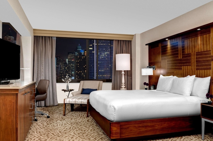 Imagen de la habitación del Hotel Hilton New York Times Square. Foto 6